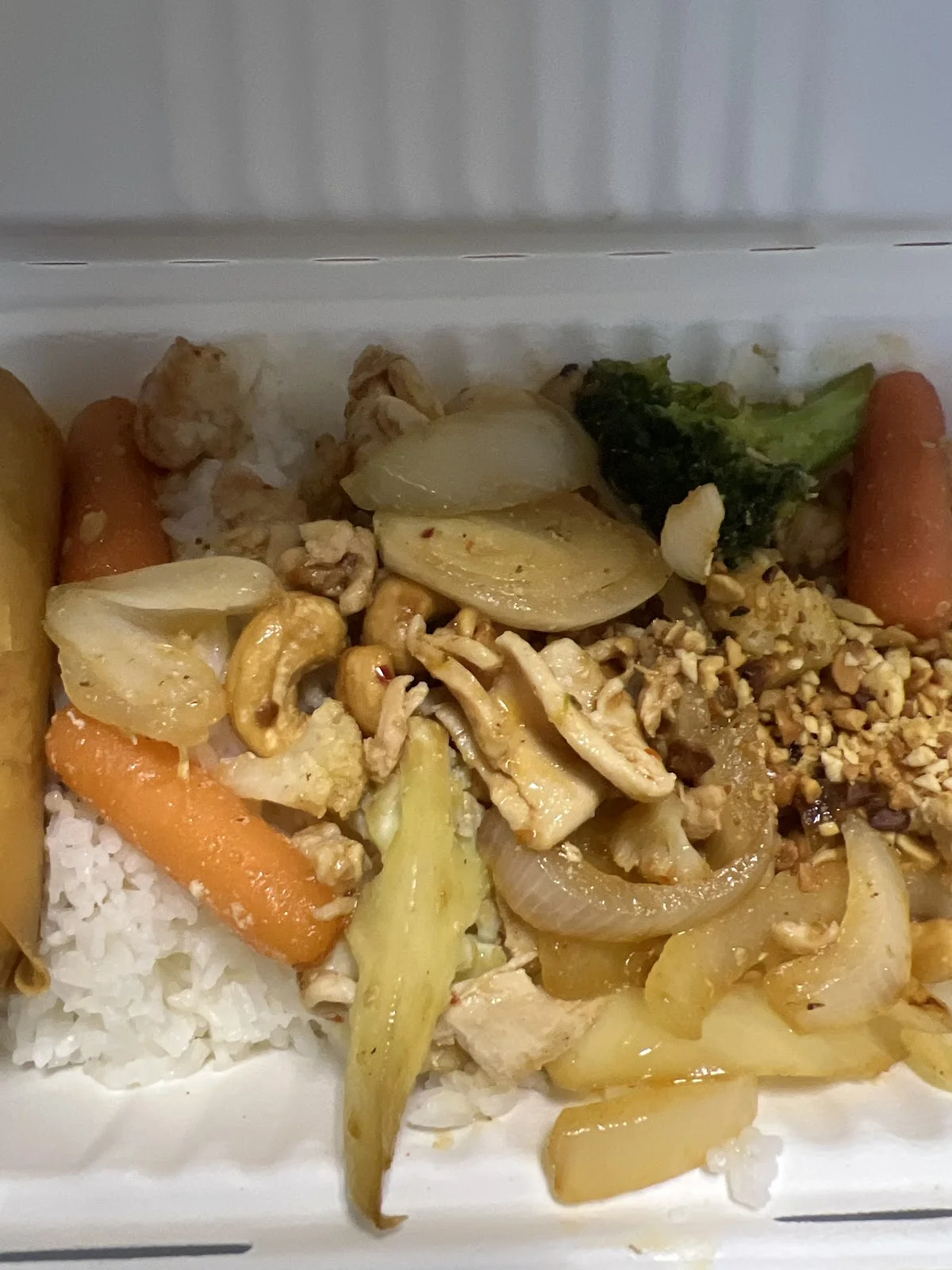 Thai spring rolls and appetizers from Super Thai food truck